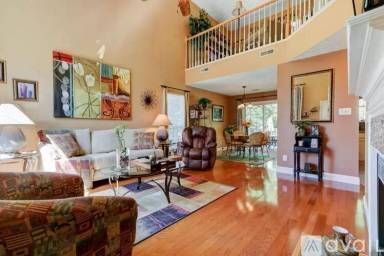 Main picture of 8133 Faircrest Ln