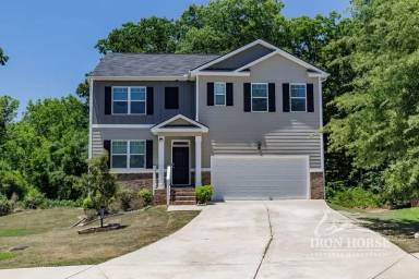 Main picture of 556 Park West Blvd