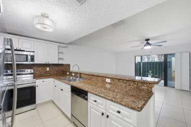 Main picture of 2691 Albatross Rd N