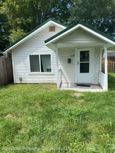 Main picture of 1515 N Oak Grove Ave