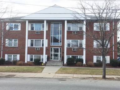 Main picture of 924 Main St