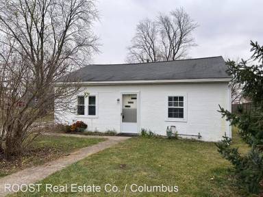 Main picture of 15819 Florence Ave