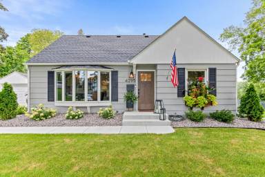 Main picture of 4295 Oak Drive Ln