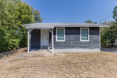 Main picture of 527 Bee St