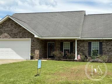 Main picture of 82 Cypress Creek Dr NE