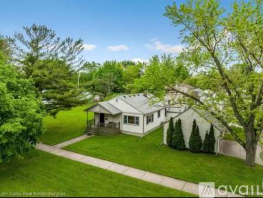 Main picture of 22304 E 10 Mile Rd