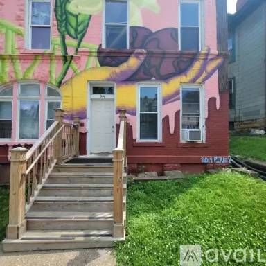 Main picture of 530 Loras Blvd