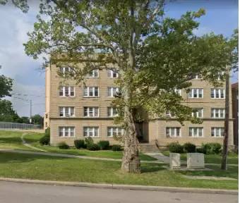 Main picture of 1374 West Blvd