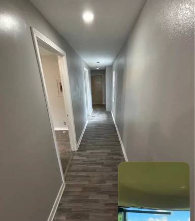 Main picture of 101 W Main St