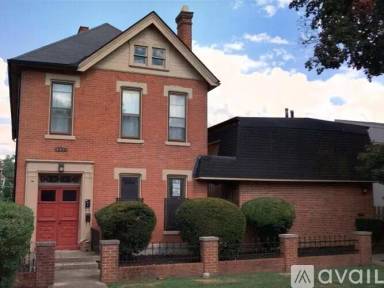 Main picture of 1360 Highland St