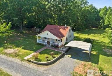 Main picture of 140 Clayton Acres