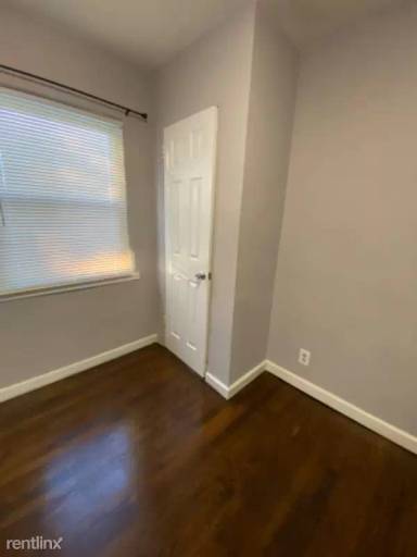 Main picture of 13300 Inwood St