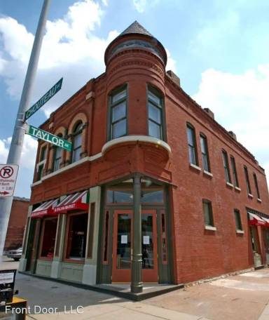 Main picture of 4476 Chouteau Ave