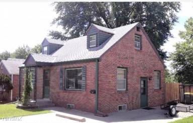 Main picture of 3787 Randolph St
