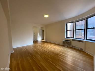 Main picture of 1680 York Ave