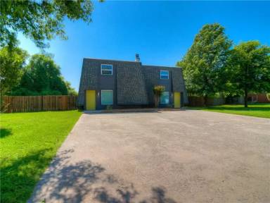 Main picture of 507 N Davis Ave