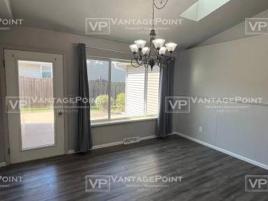 Main picture of 1800 Hardwoods Ct