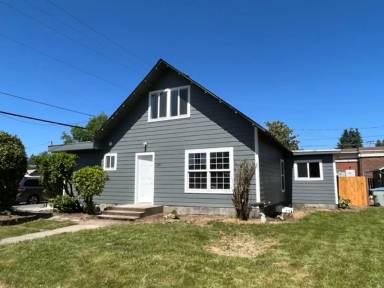 Main picture of 15959 SW 2nd St