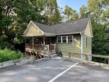 Main picture of 432 Riverview Dr