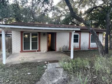 Main picture of 98 Woodcreek Dr