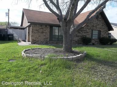 Main picture of 5202 Colonel Travis St