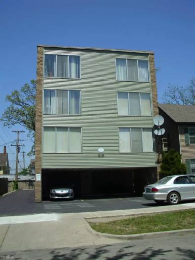 Main picture of 515 Lawrence St