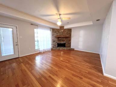 Main picture of 5151 Sleepy Hollow Dr