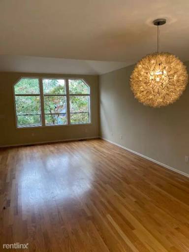 Main picture of 6852 27th Ave NE