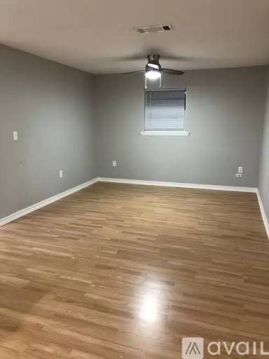 Main picture of 301 S 14th St