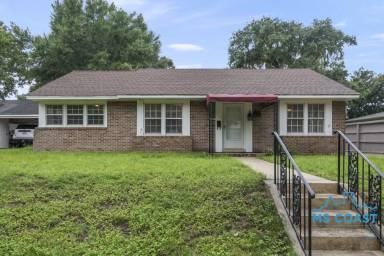 Main picture of 479 Porter Ave