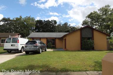 Main picture of 2705 Hilda Ct