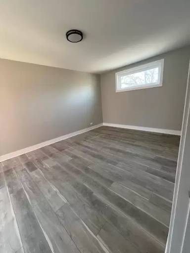 Main picture of 722 N Austin Blvd