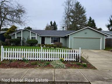 Main picture of 1385 Neahkahnie St SE