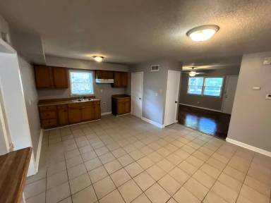Main picture of 3298 Stella St