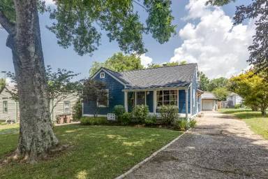 Main picture of 1009 Matthews Ave