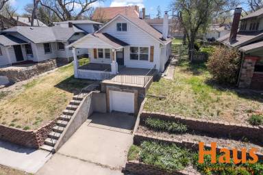 Main picture of 1919 SW Huntoon St