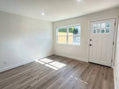 Main picture of 422 E Walnut St