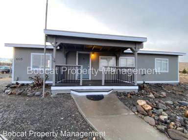 Main picture of 605 Sam Clemens Ave