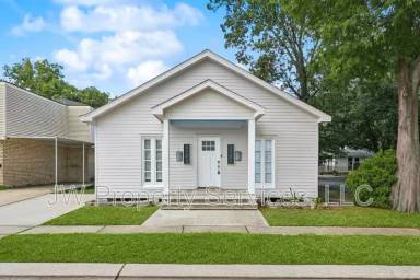 Main picture of 3701 Derbigny St