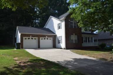Main picture of 2532 23rd Street Dr NE