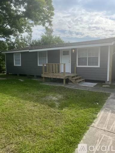 Main picture of 361 Moore Rd