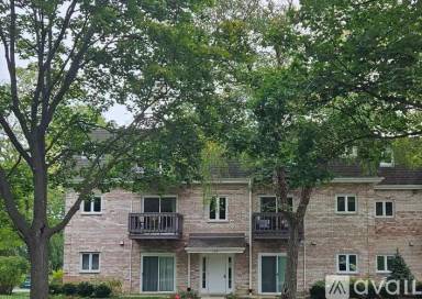 Main picture of 133 E Winchester Rd