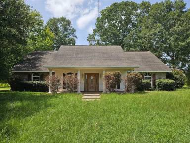 Main picture of 19572 Highway 8