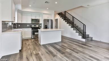 Main picture of 1135 Leighton Ave