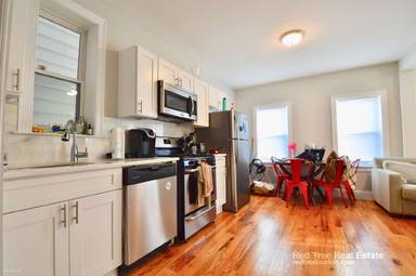 Main picture of 1684 N Shore Rd