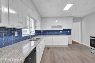 Main picture of 4230 Campbellton Rd SW
