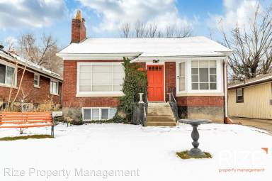 Main picture of 1061 Doxey St