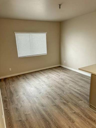 Main picture of 620 Red Table Dr