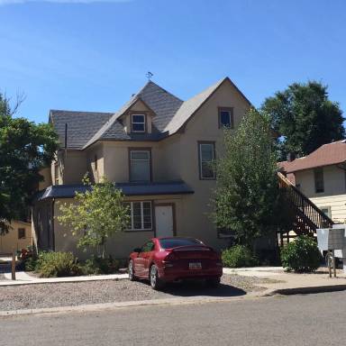 Main picture of 320/328 S 6th St.