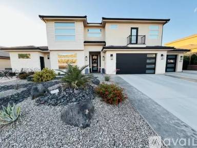 Main picture of 2721 E Hazel Dr
